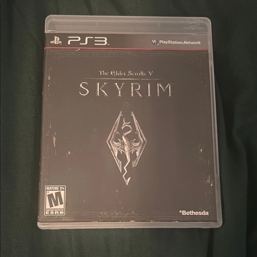 Black PS3 Skyrim Video Game